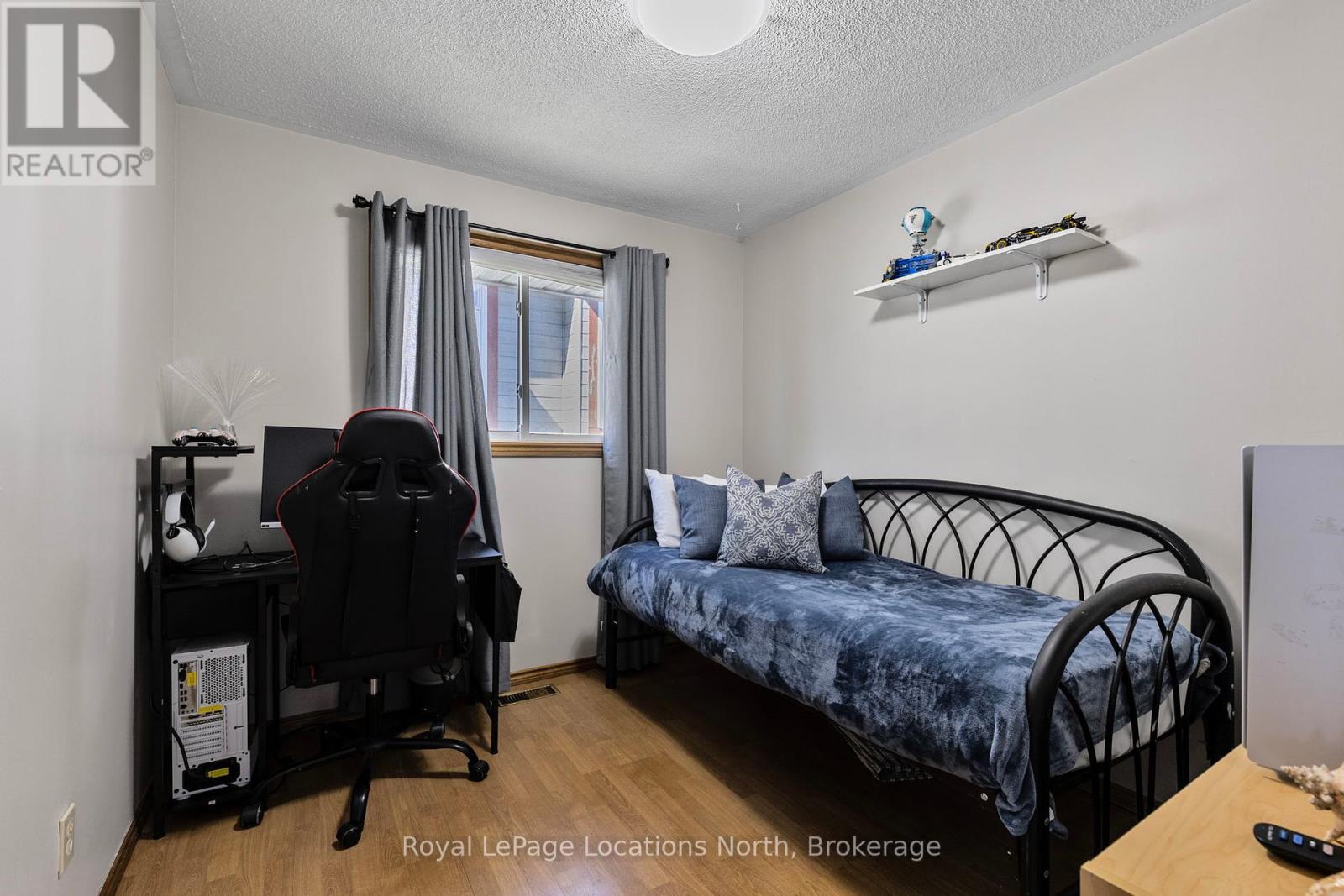 971 Mosley Street, Wasaga Beach, Ontario  L9Z 2G9 - Photo 17 - S12417068
