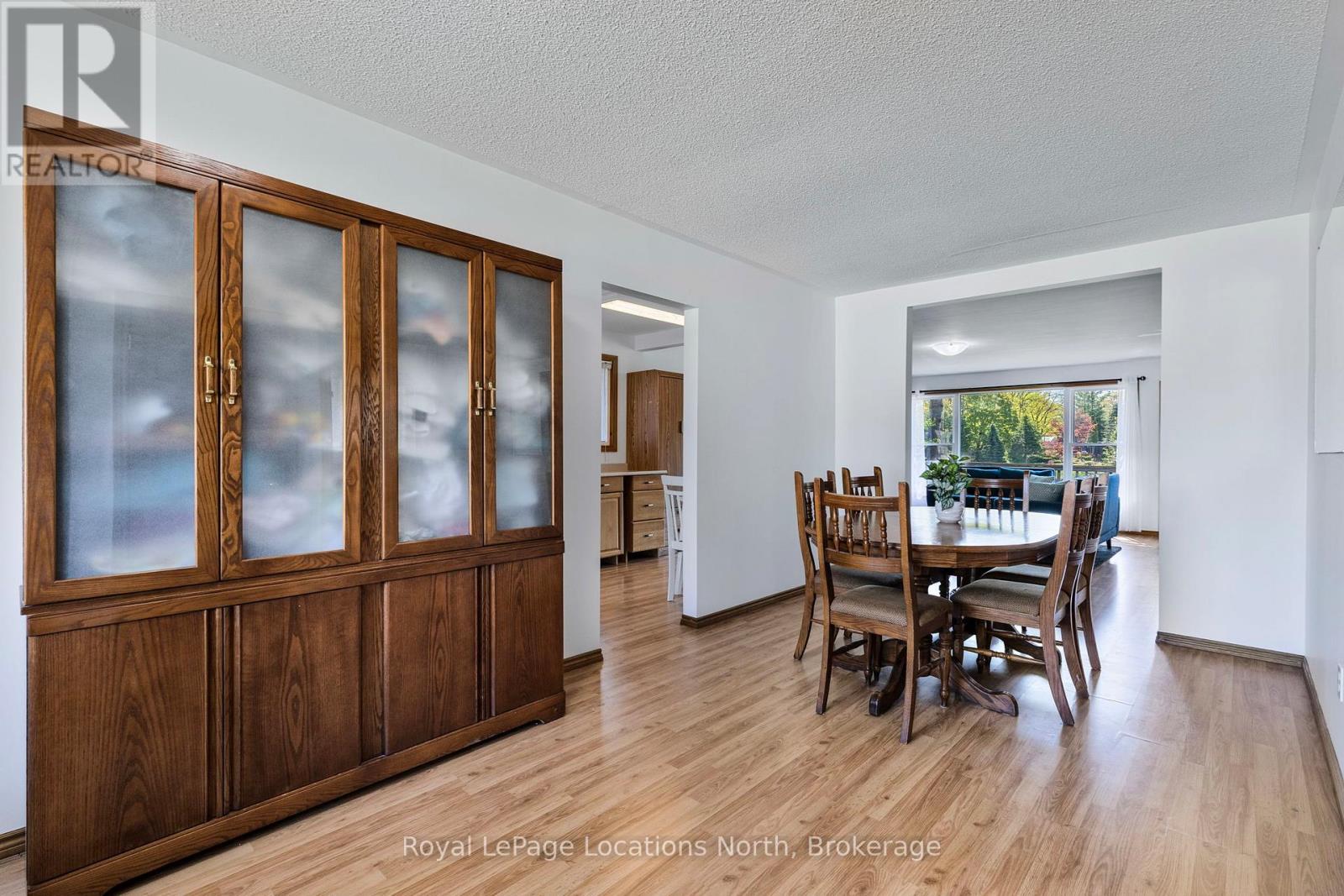 971 Mosley Street, Wasaga Beach, Ontario  L9Z 2G9 - Photo 19 - S12417068