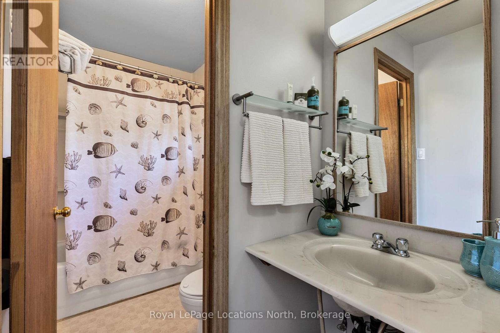 971 Mosley Street, Wasaga Beach, Ontario  L9Z 2G9 - Photo 21 - S12417068