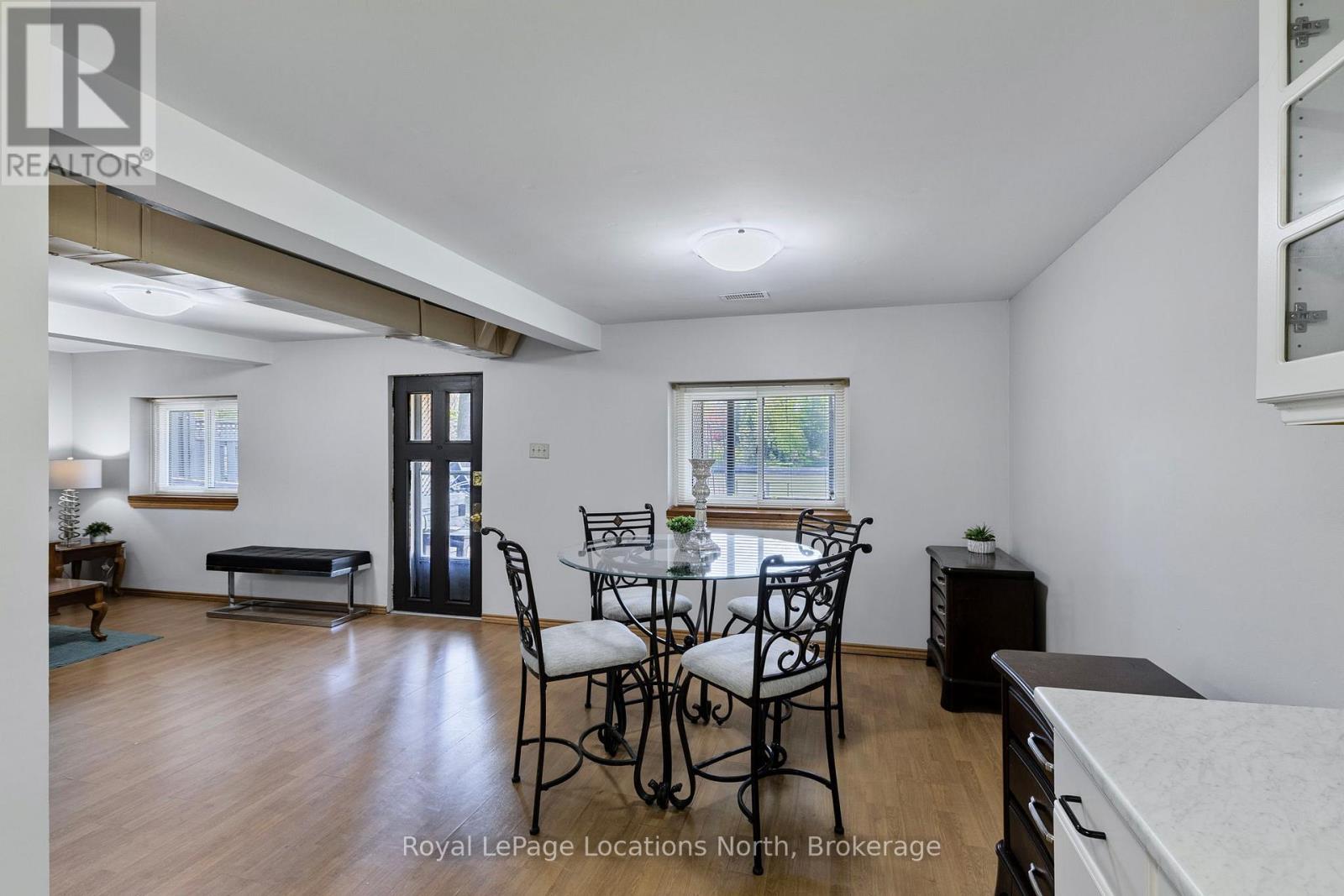 971 Mosley Street, Wasaga Beach, Ontario  L9Z 2G9 - Photo 33 - S12417068