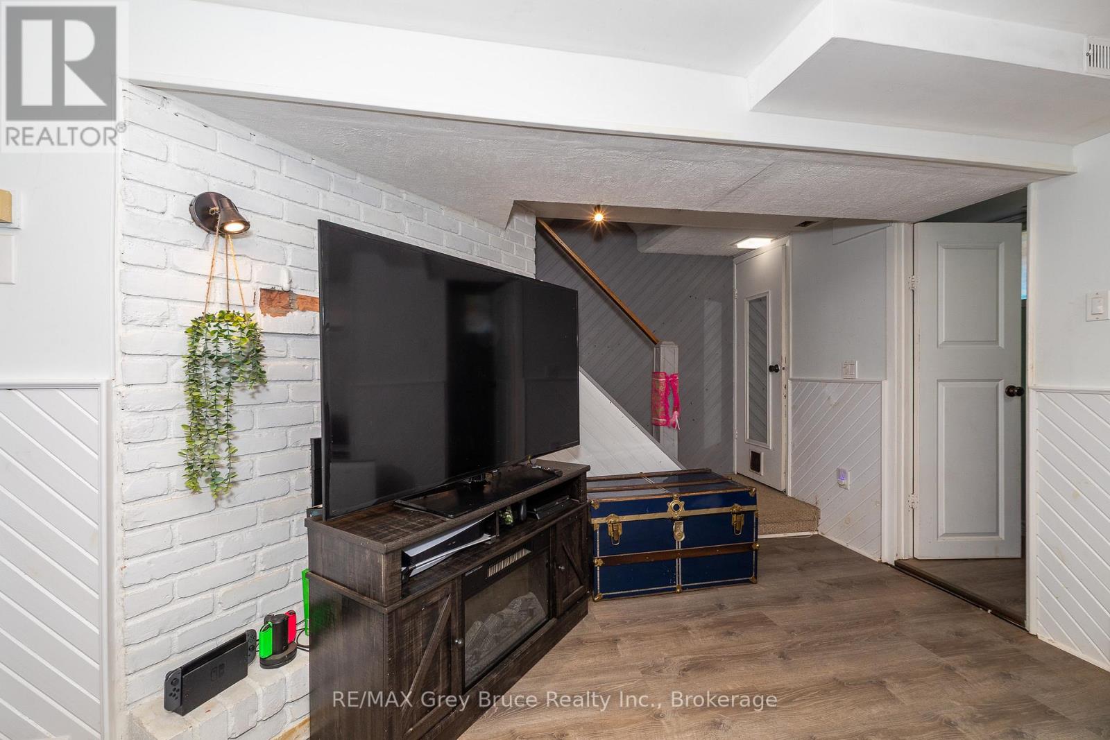 206 6th Avenue E, Owen Sound, Ontario  N4K 2T3 - Photo 24 - X12417061