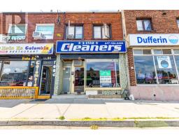 2850 DUFFERIN STREET, Toronto, Ontario
