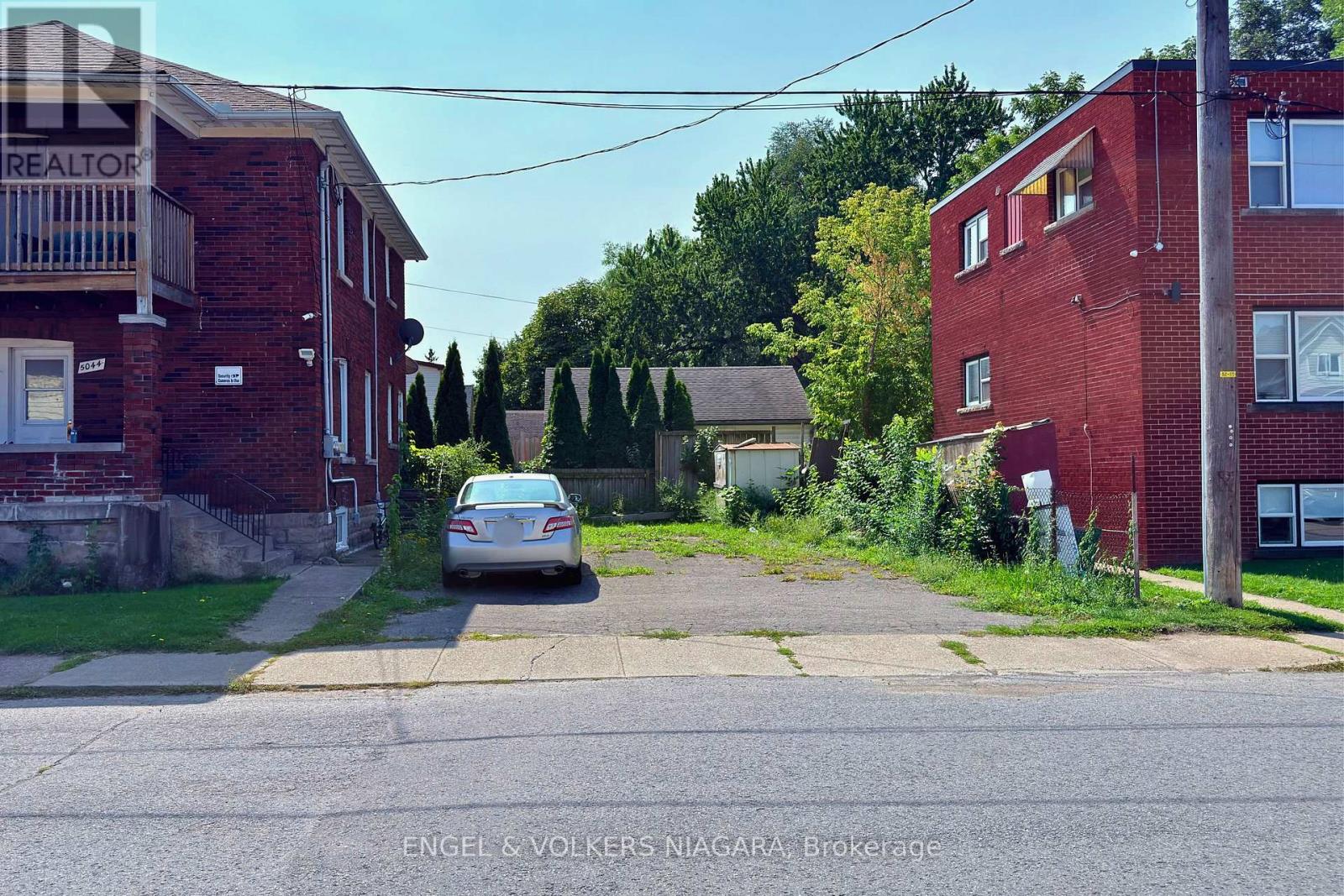 5038 Huron Street, Niagara Falls, Ontario  L2E 2J7 - Photo 19 - X12413714