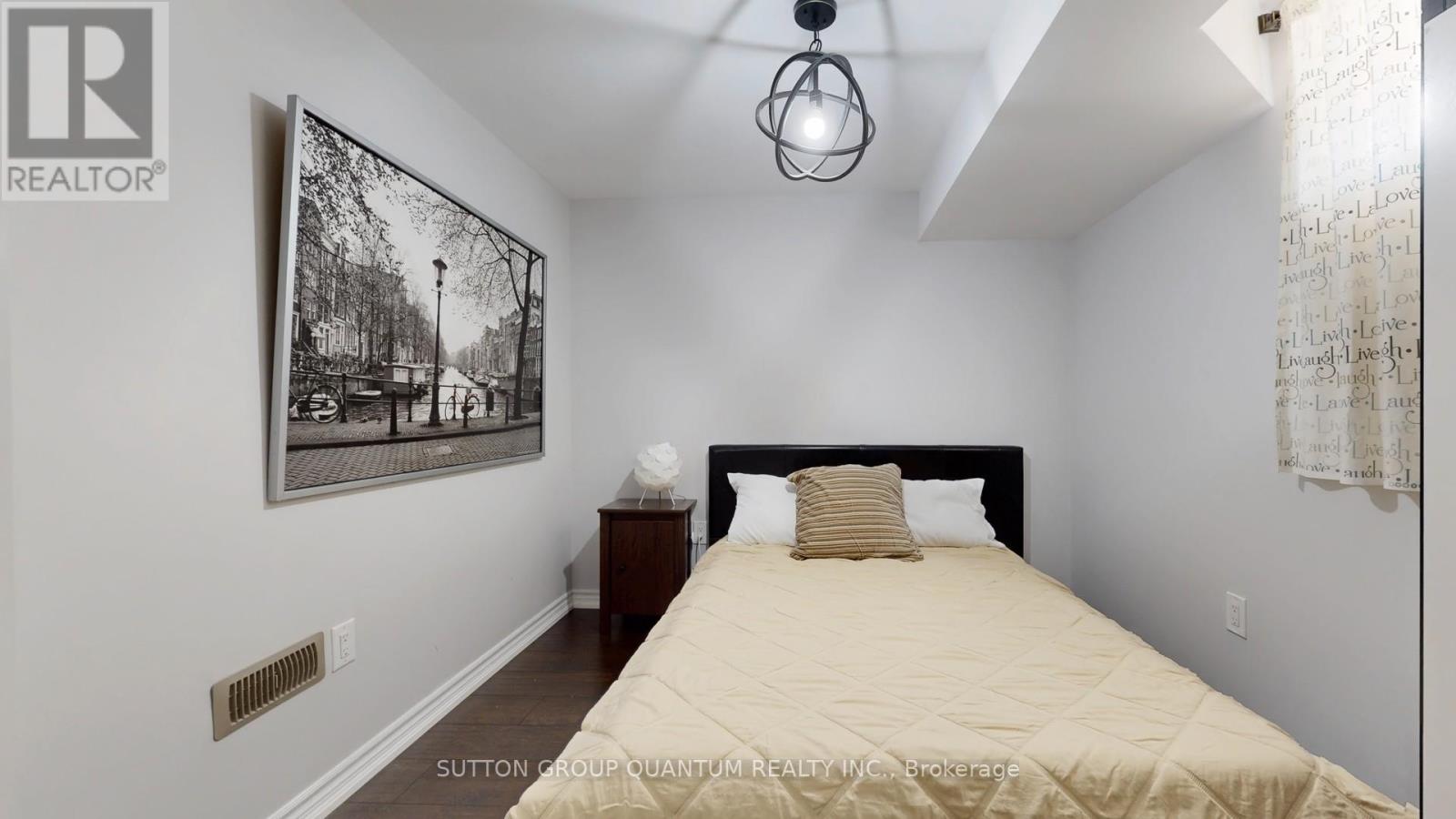 4 Brethby Street, Caledon, Ontario  L7C 3W2 - Photo 36 - W12417021