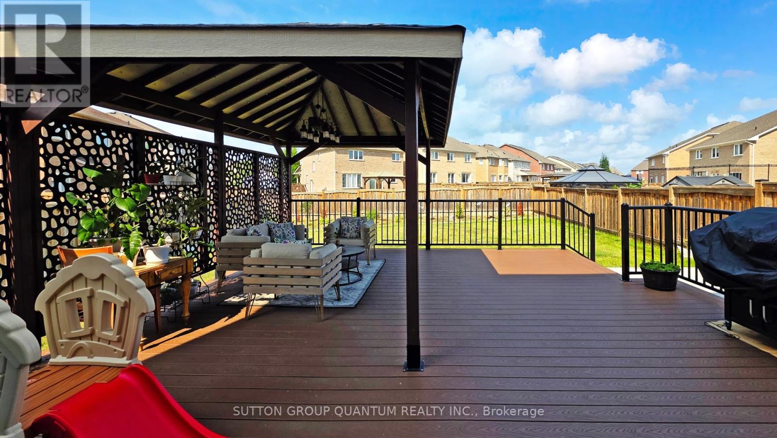4 Brethby Street, Caledon, Ontario  L7C 3W2 - Photo 40 - W12417021