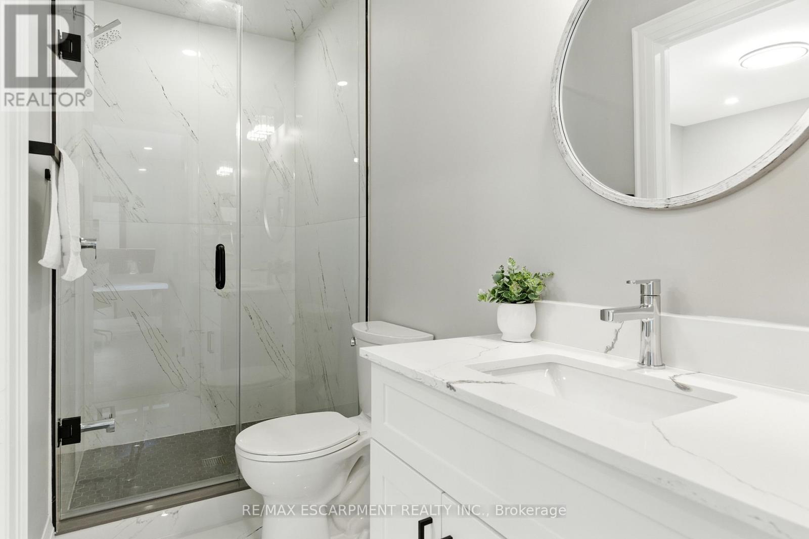 1245 Bramblewood Lane, Mississauga, Ontario  L5H 1L9 - Photo 38 - W12417027