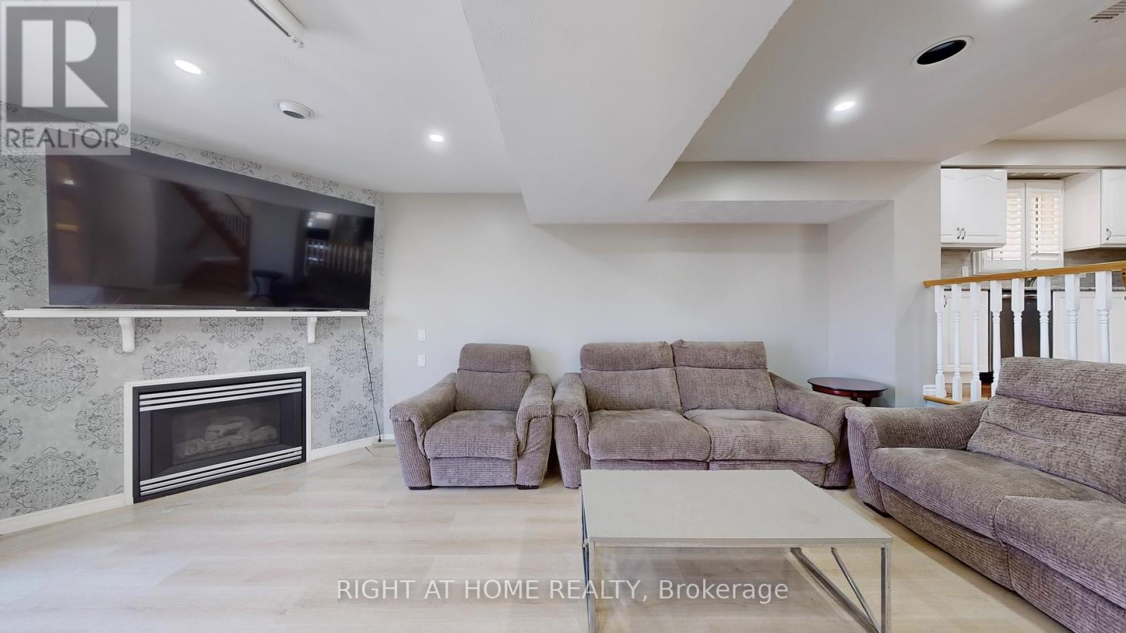183 Alderlea Avenue, Hamilton, Ontario  L0R 1W0 - Photo 16 - X12417017