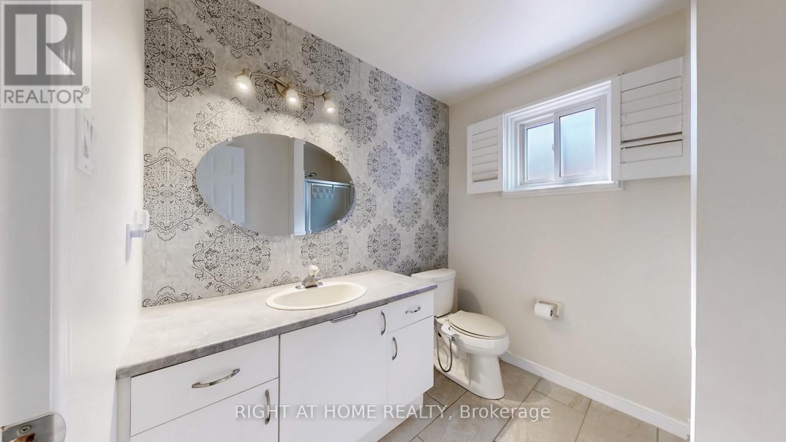 183 Alderlea Avenue, Hamilton, Ontario  L0R 1W0 - Photo 17 - X12417017
