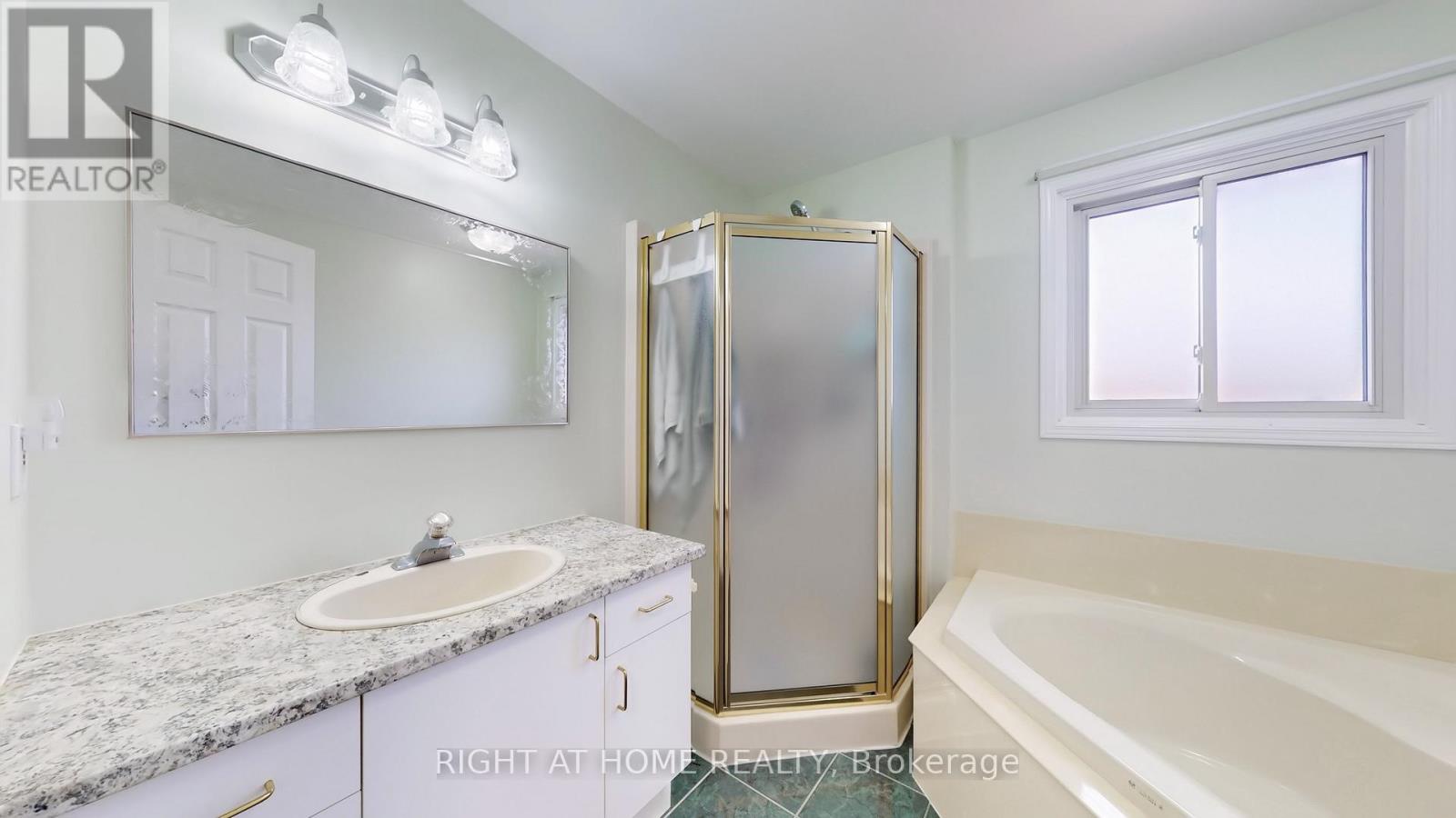 183 Alderlea Avenue, Hamilton, Ontario  L0R 1W0 - Photo 25 - X12417017