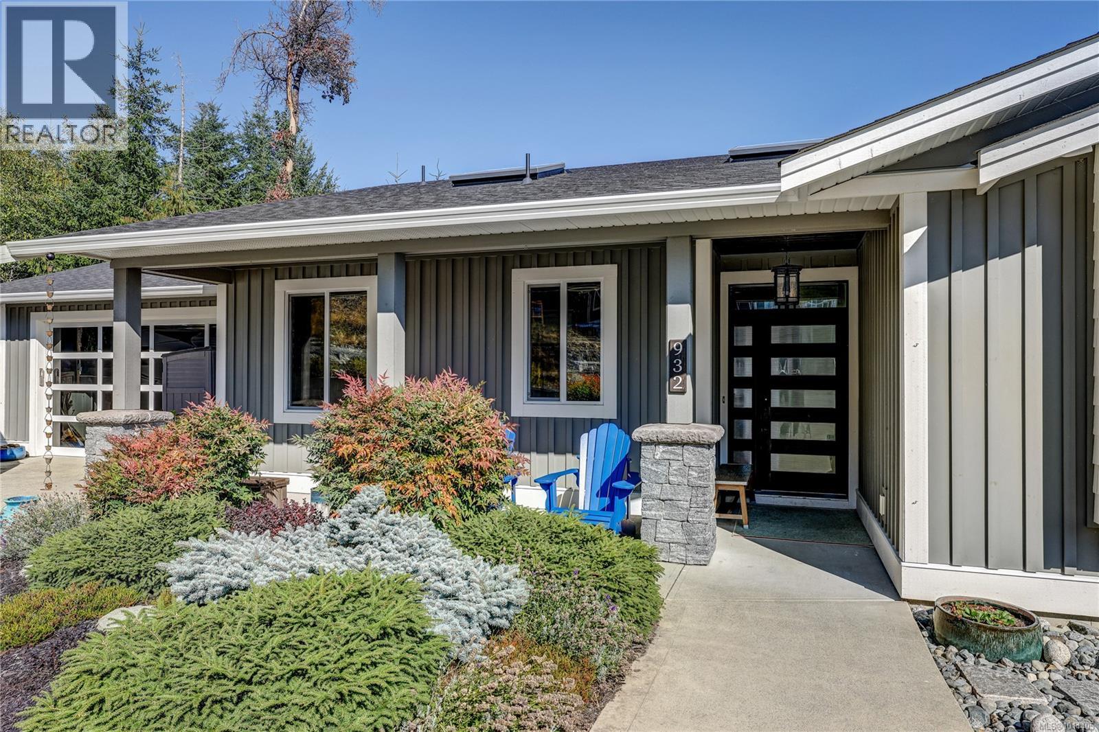 932 Hanington Rd, Ladysmith, British Columbia  V9G 0A4 - Photo 2 - 1014405
