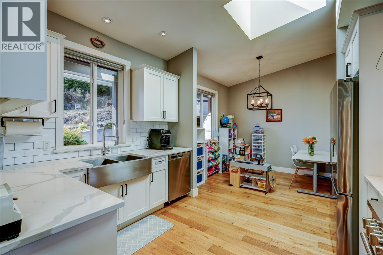932 Hanington Rd, Ladysmith, British Columbia  V9G 0A4 - Photo 8 - 1014405