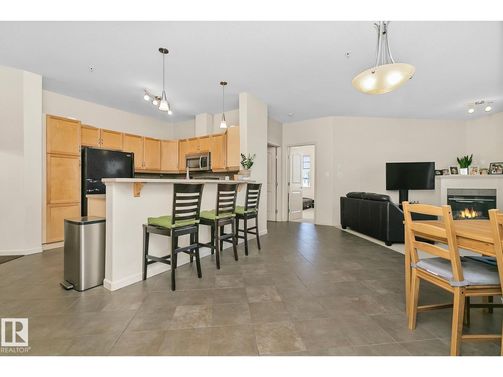 #212 2503 Hanna Cr Nw, Edmonton, Alberta  T6R 0H3 - Photo 13 - E4458772