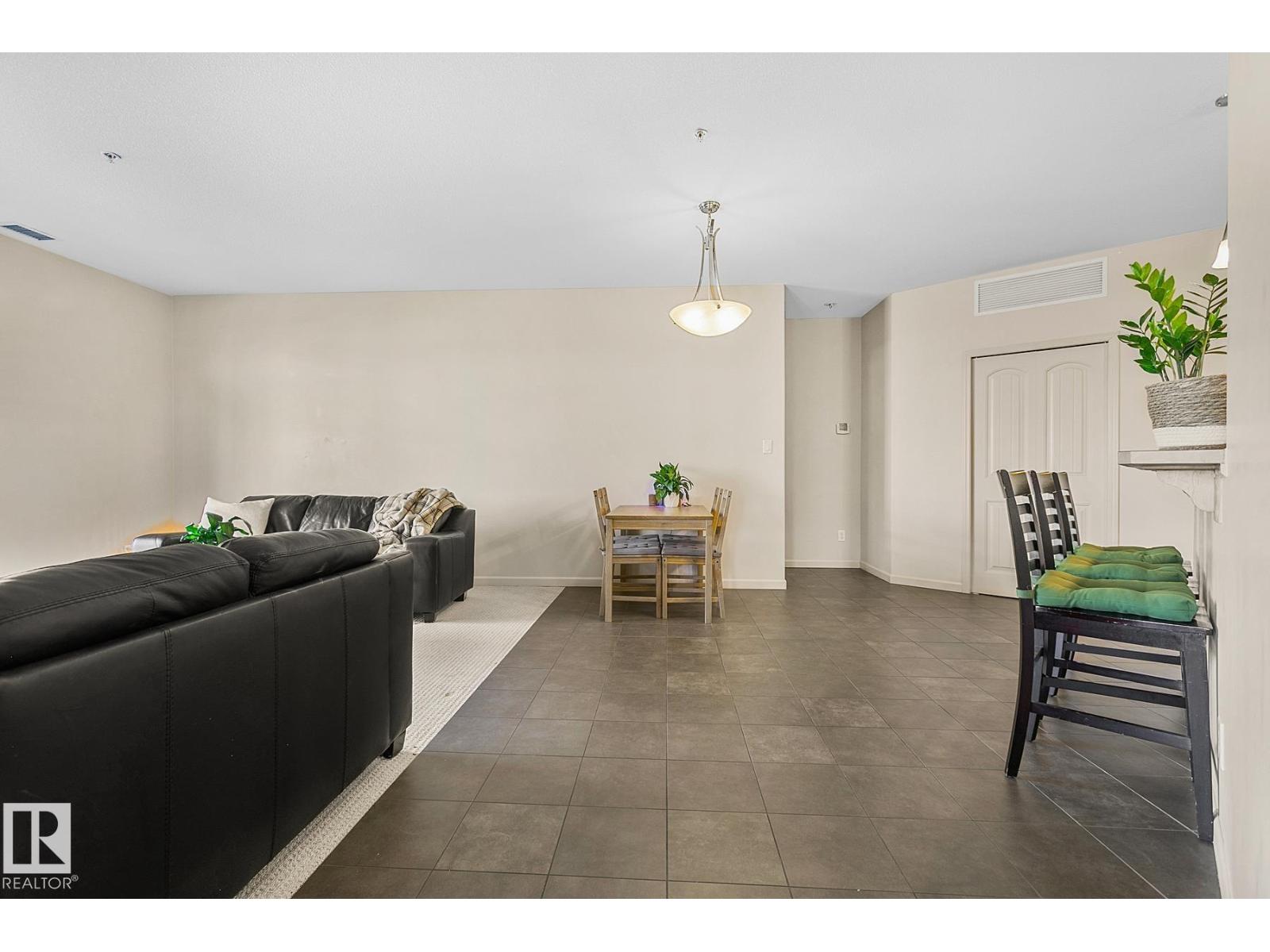 #212 2503 Hanna Cr Nw, Edmonton, Alberta  T6R 0H3 - Photo 23 - E4458772
