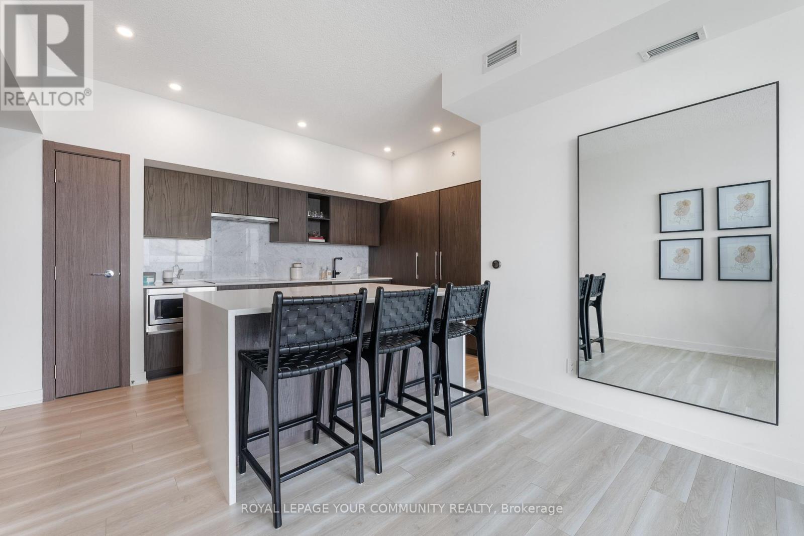 3615 - 17 Bathurst Street, Toronto, Ontario  M5V 0N1 - Photo 5 - C12417083