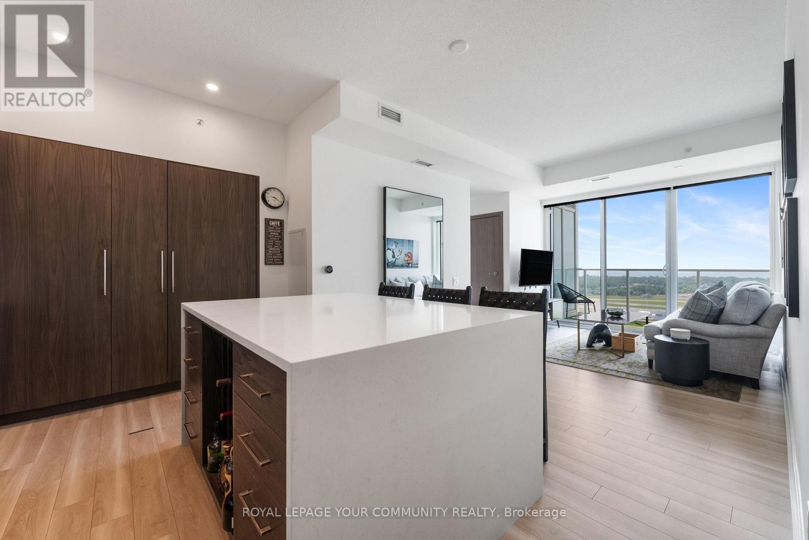 3615 - 17 Bathurst Street, Toronto, Ontario  M5V 0N1 - Photo 8 - C12417083