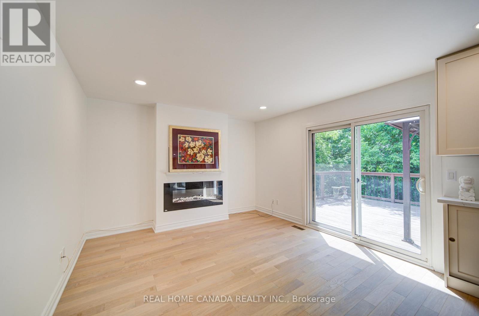 20 Saddletree Drive, Toronto, Ontario  M2H 3L3 - Photo 11 - C12417039