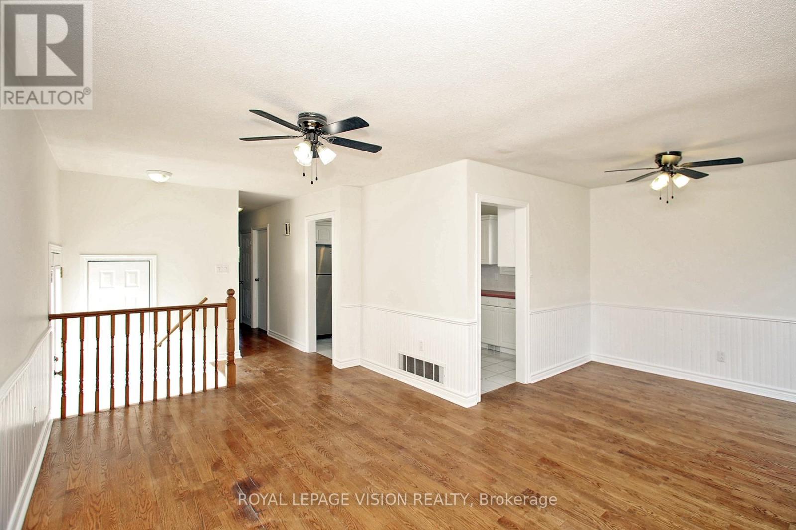 Upper - 696 Victory Drive, Pickering, Ontario  L1W 2S2 - Photo 14 - E12367369