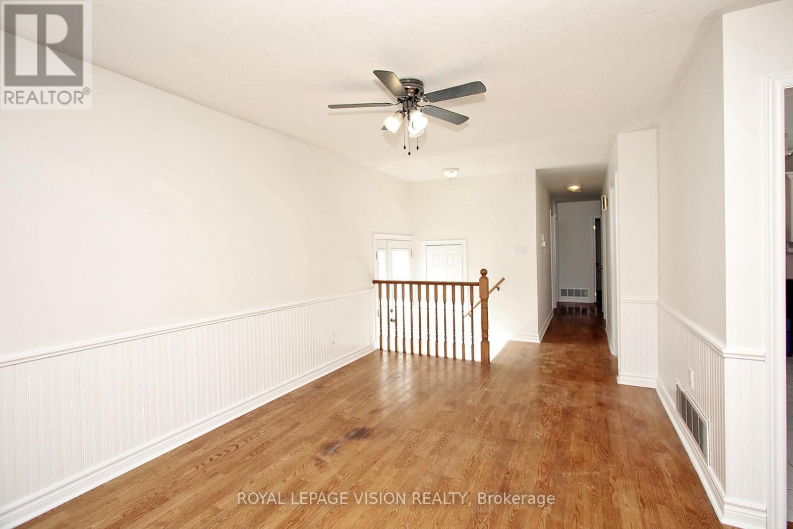 Upper - 696 Victory Drive, Pickering, Ontario  L1W 2S2 - Photo 16 - E12367369