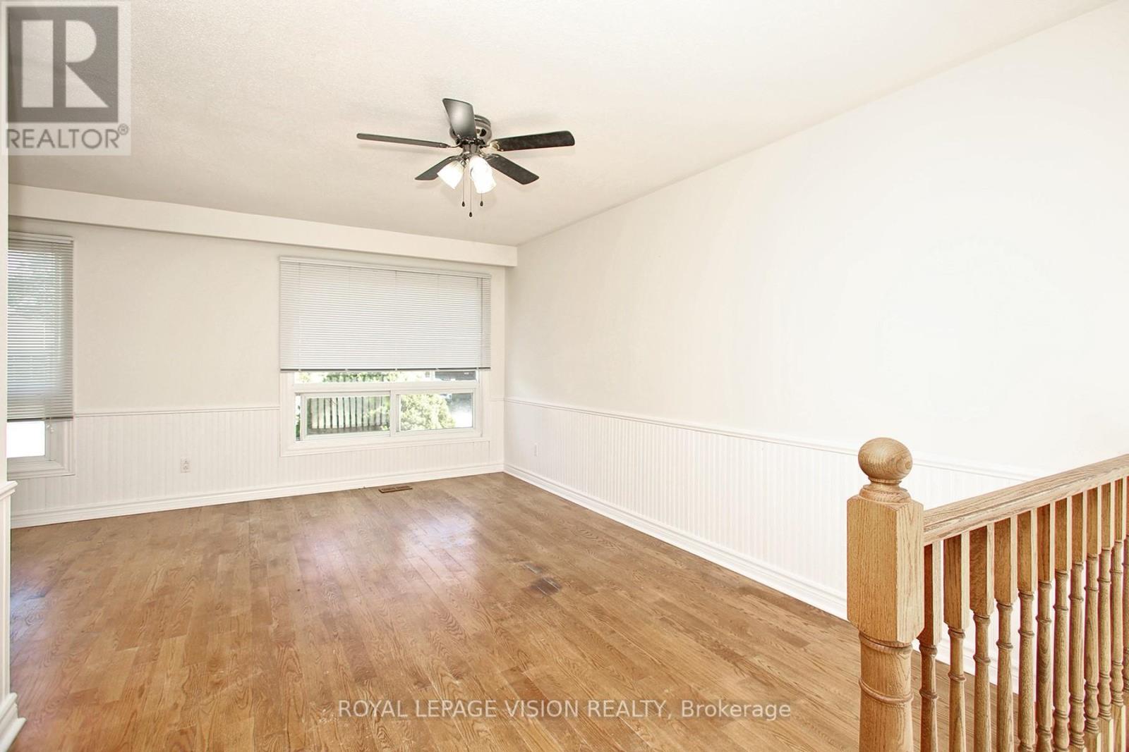 Upper - 696 Victory Drive, Pickering, Ontario  L1W 2S2 - Photo 18 - E12367369