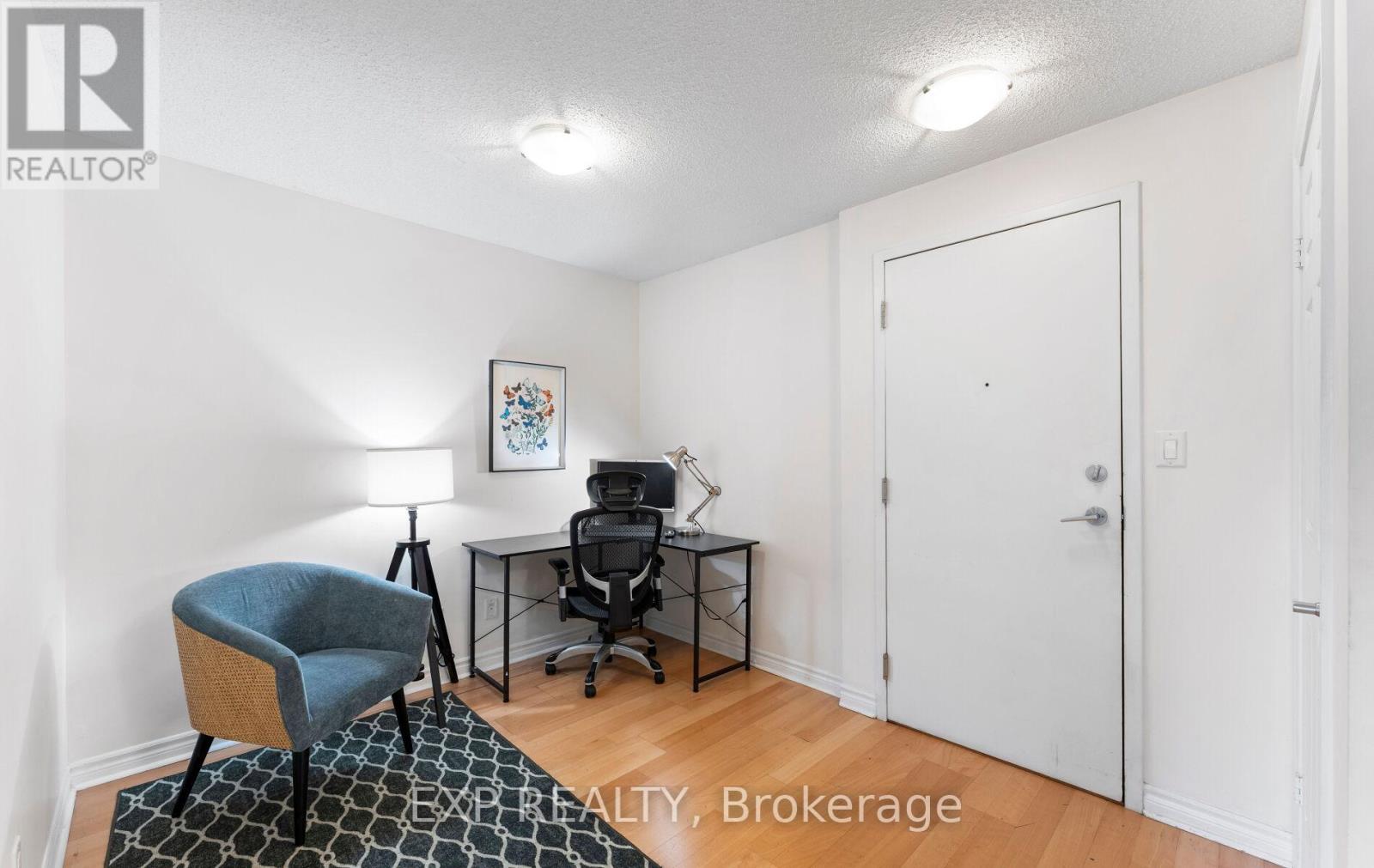 1202 - 3880 Duke Of York Boulevard, Mississauga, Ontario  L5B 4M7 - Photo 8 - W12204481