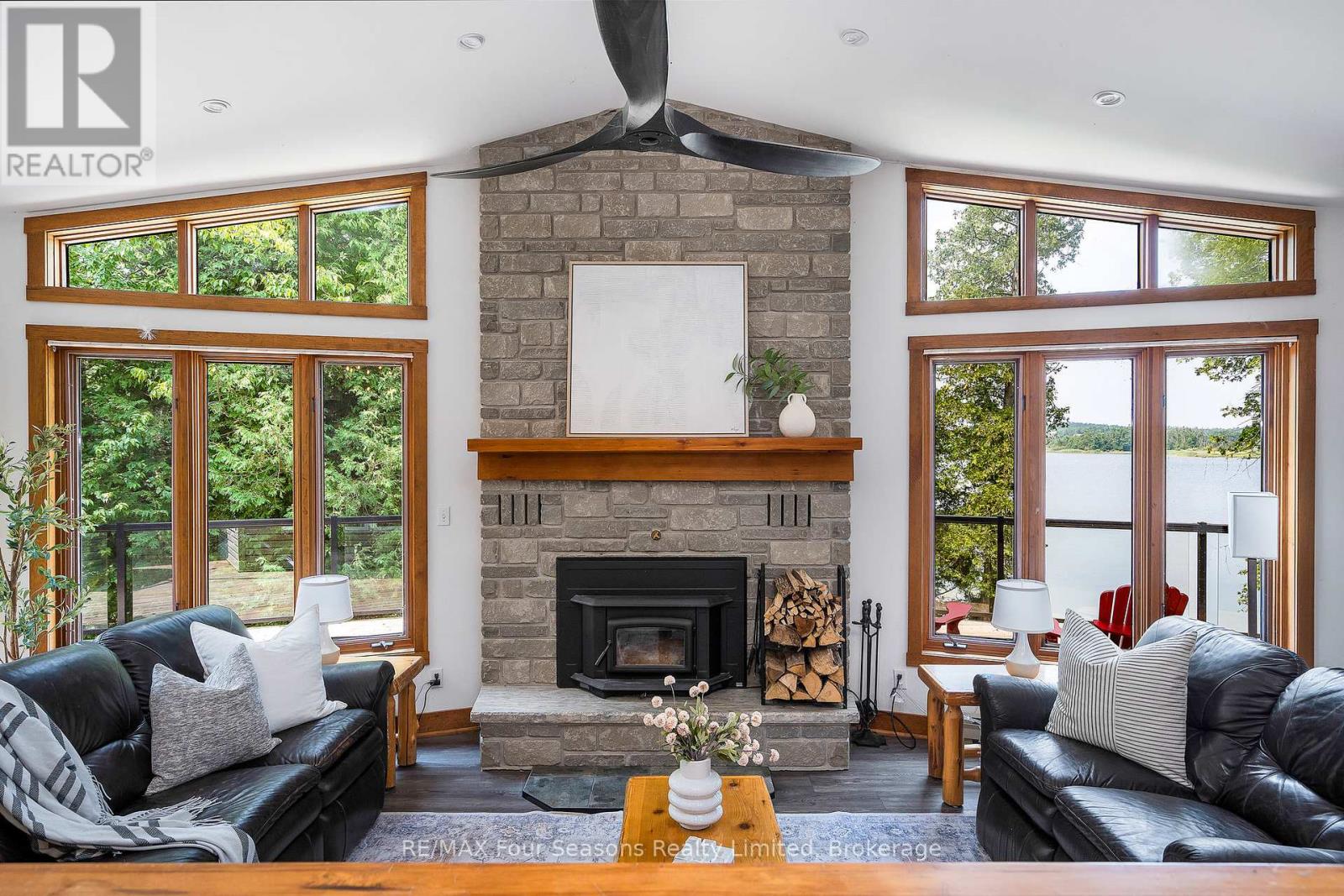 188 Highpoint Crescent, Grey Highlands, Ontario  N0C 1M0 - Photo 11 - X12417092