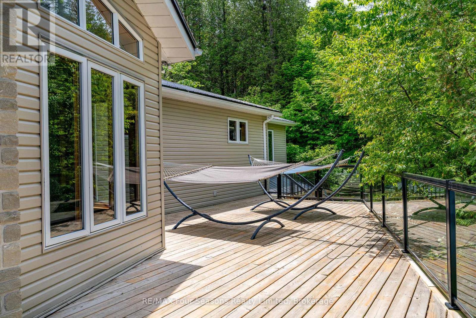 188 Highpoint Crescent, Grey Highlands, Ontario  N0C 1M0 - Photo 38 - X12417092