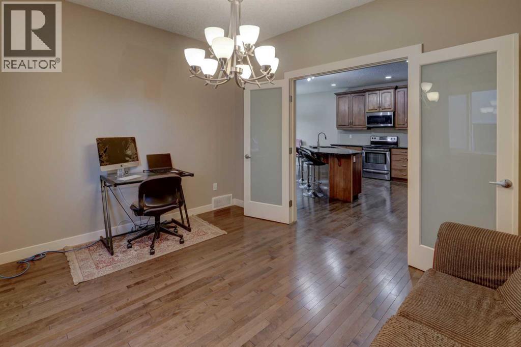 162 Sherwood Hill Nw, Calgary, Alberta  T3R 1P7 - Photo 14 - A2237445