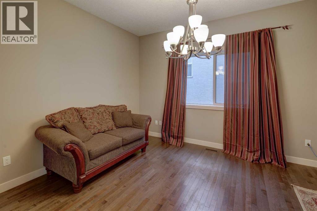 162 Sherwood Hill Nw, Calgary, Alberta  T3R 1P7 - Photo 13 - A2237445