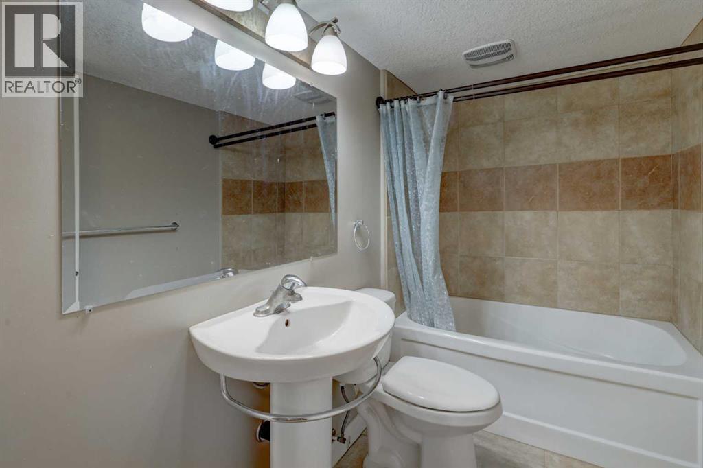 162 Sherwood Hill Nw, Calgary, Alberta  T3R 1P7 - Photo 37 - A2237445