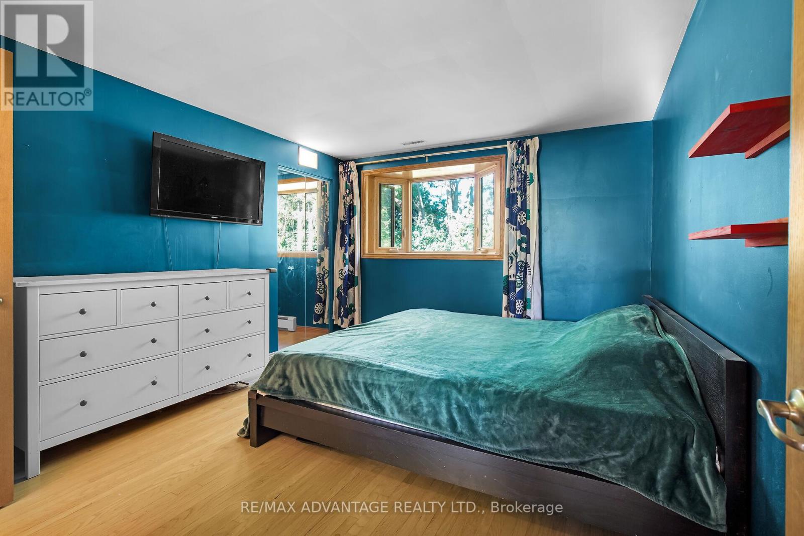 41 Queen Anne Circle, London North, Ontario  N6H 4B6 - Photo 18 - X12417087