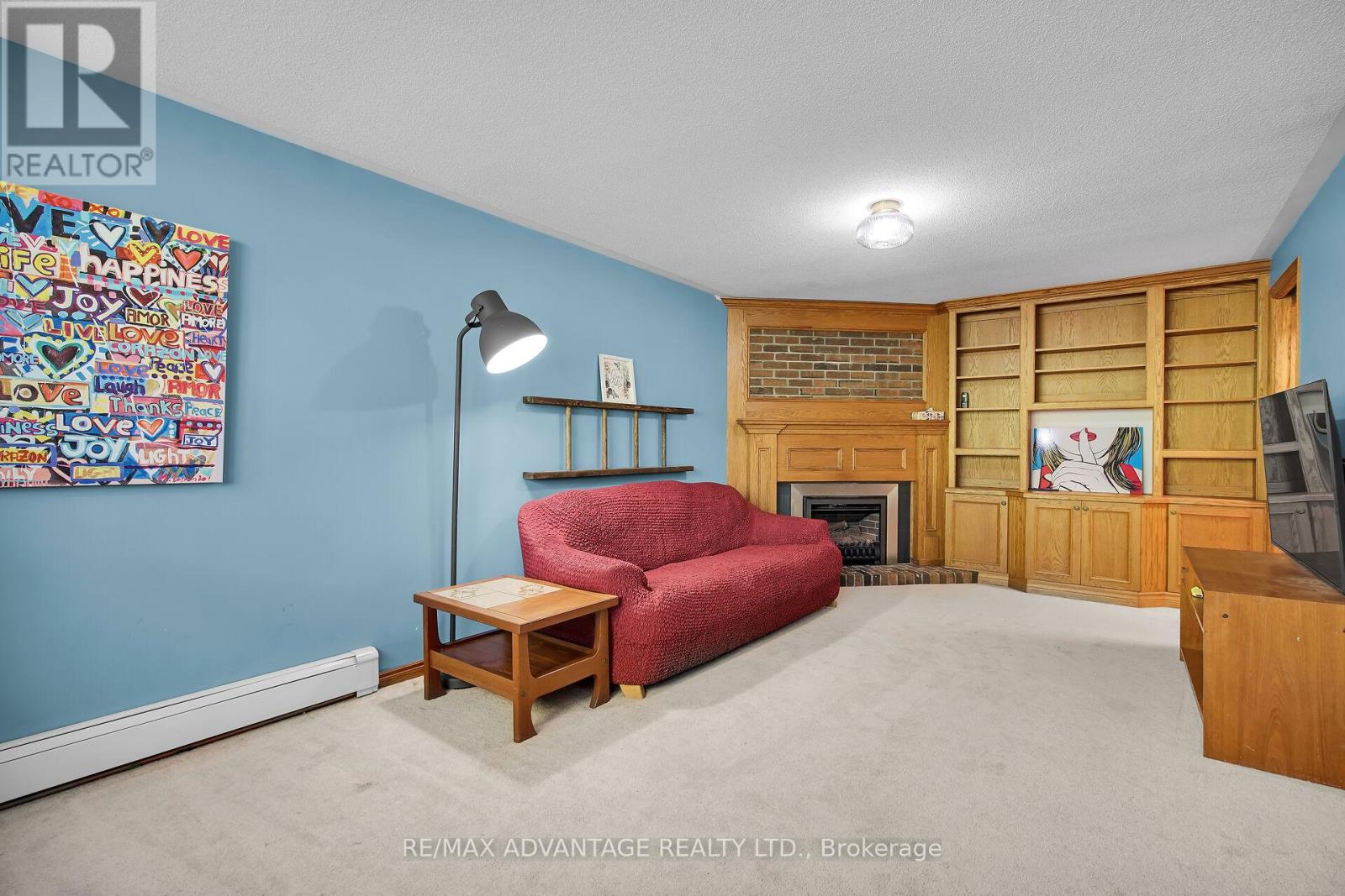 41 Queen Anne Circle, London North, Ontario  N6H 4B6 - Photo 29 - X12417087