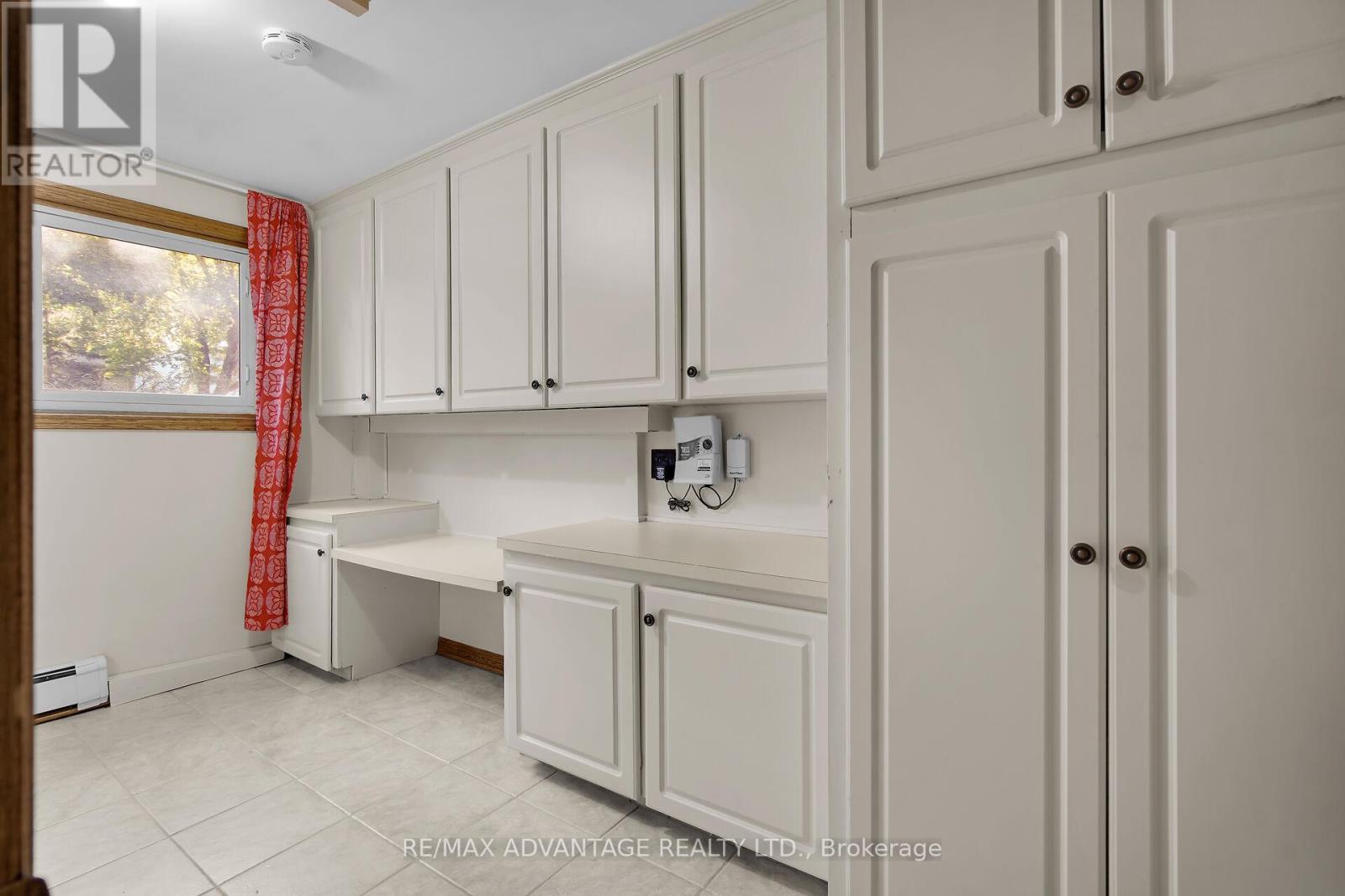 41 Queen Anne Circle, London North, Ontario  N6H 4B6 - Photo 31 - X12417087