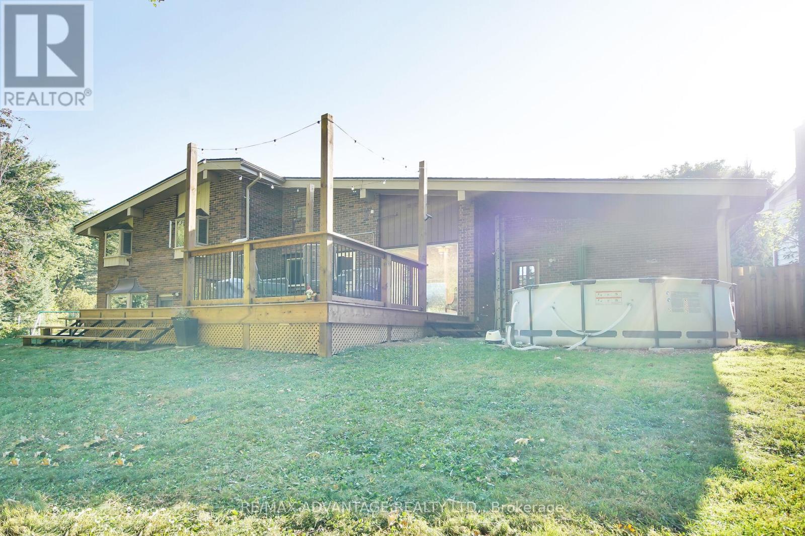 41 Queen Anne Circle, London North, Ontario  N6H 4B6 - Photo 47 - X12417087