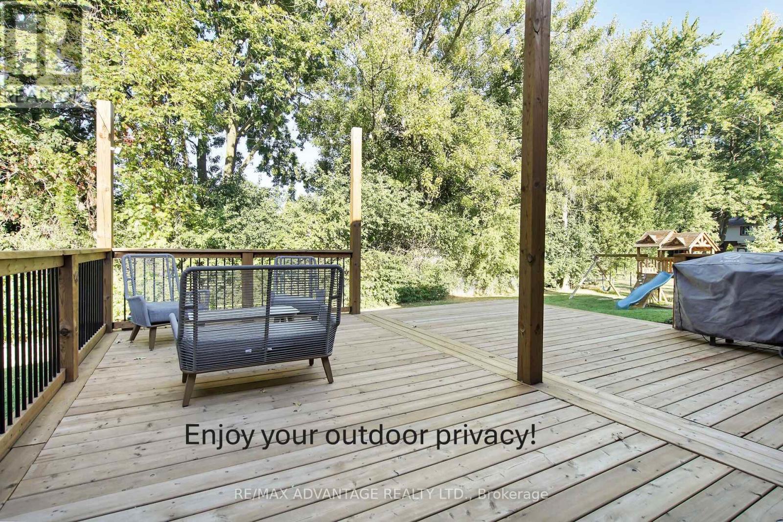41 Queen Anne Circle, London North, Ontario  N6H 4B6 - Photo 48 - X12417087