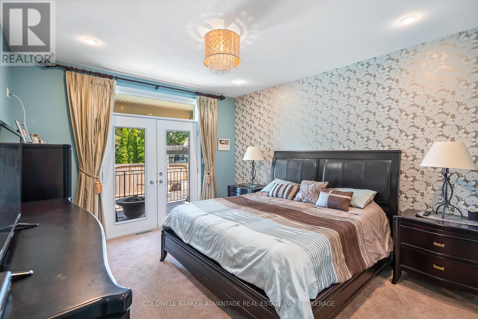 152 Redwood Court, Welland, Ontario  L3C 7C4 - Photo 16 - X12397331