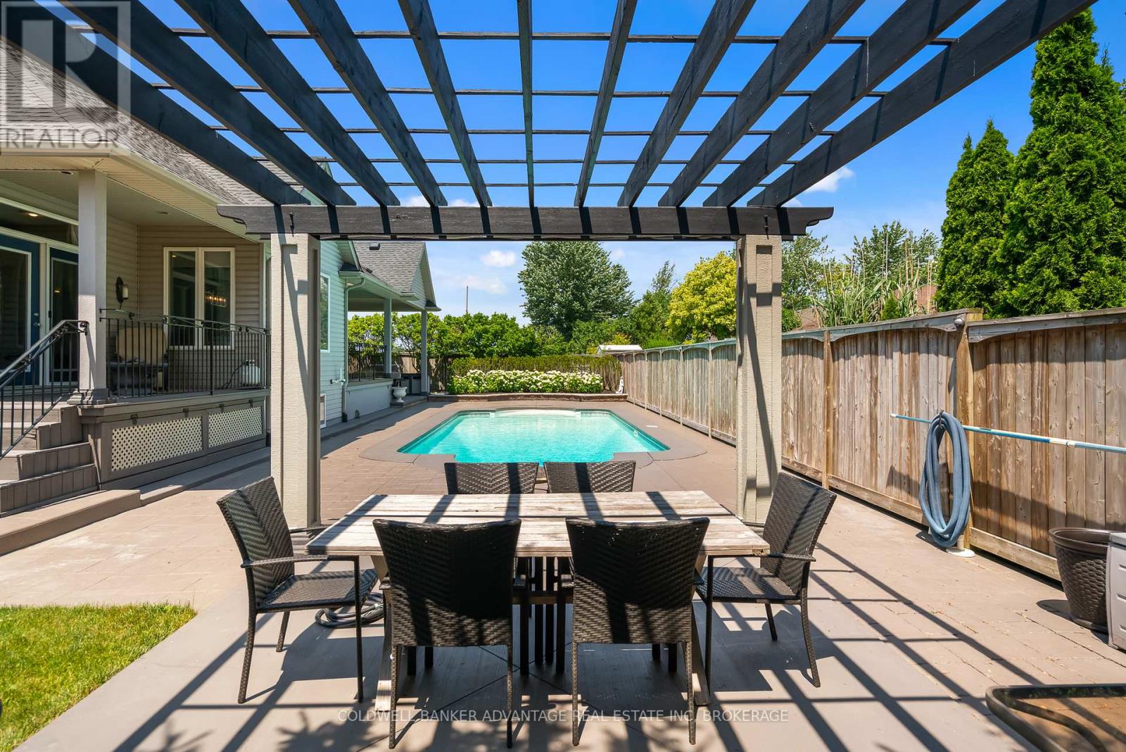 152 Redwood Court, Welland, Ontario  L3C 7C4 - Photo 32 - X12397331