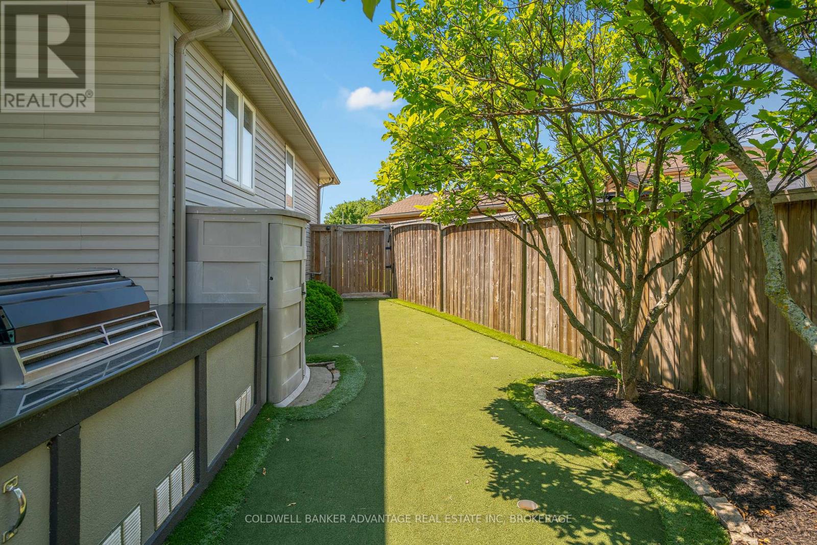 152 Redwood Court, Welland, Ontario  L3C 7C4 - Photo 38 - X12397331