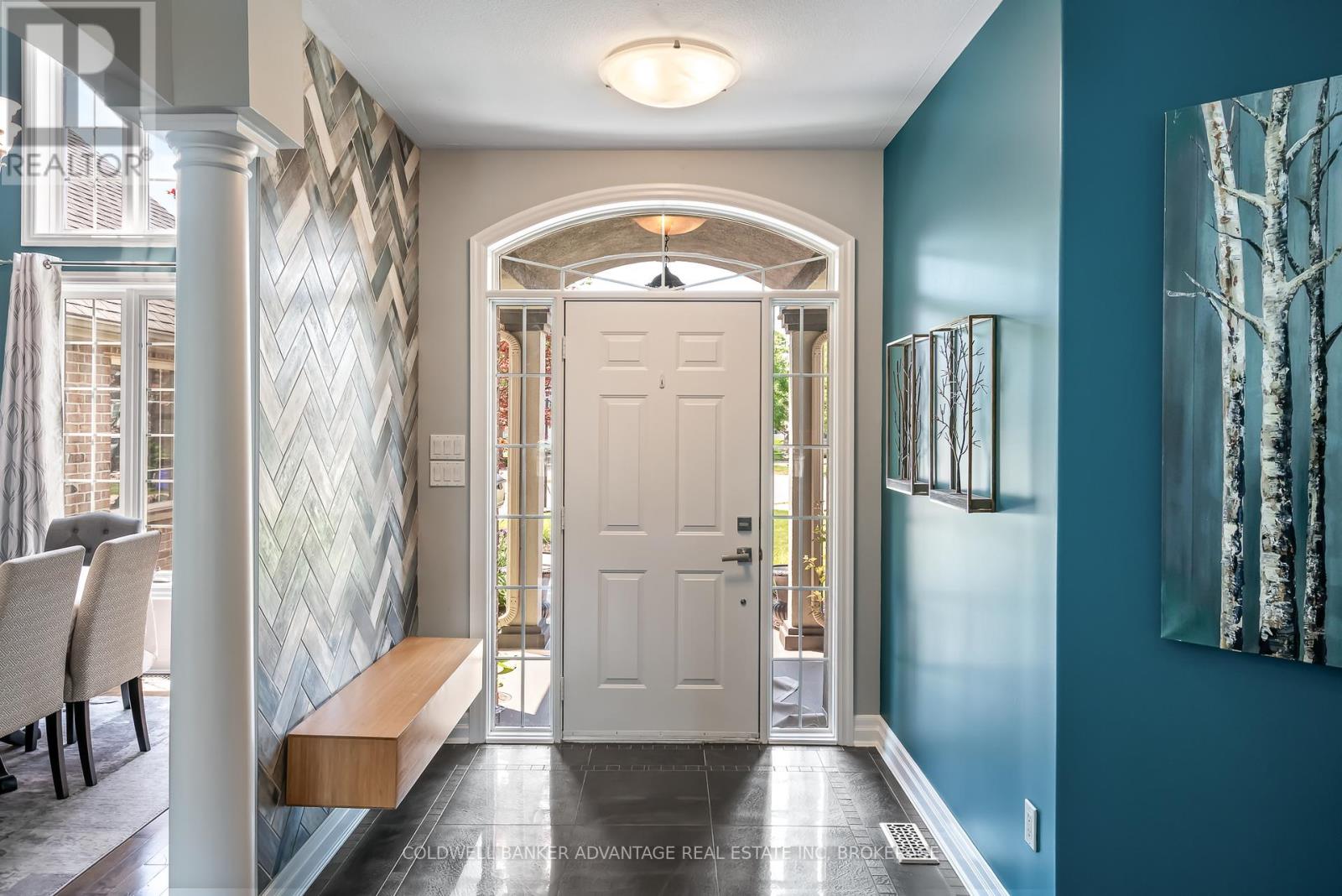 152 Redwood Court, Welland, Ontario  L3C 7C4 - Photo 5 - X12397331