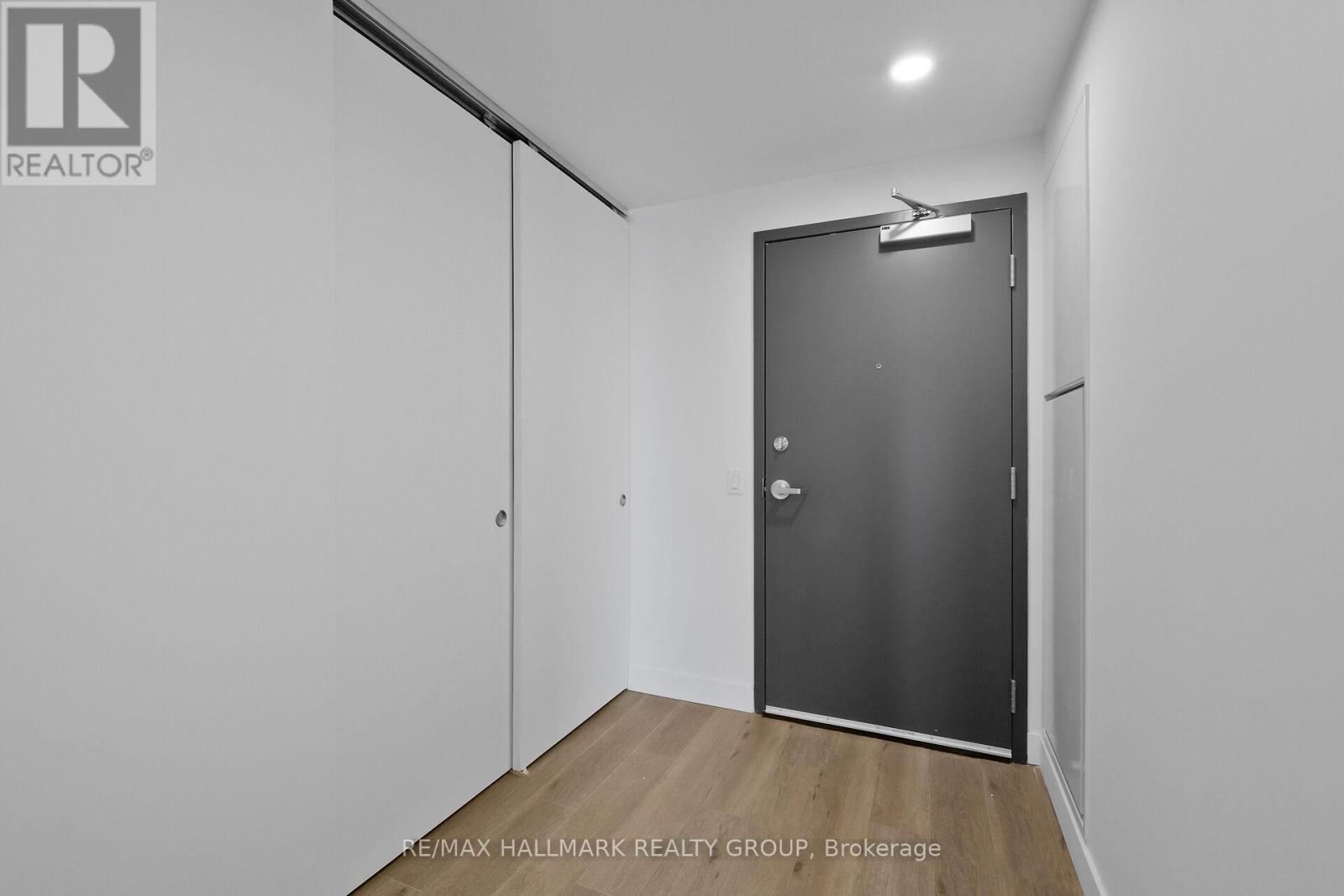 617 - 10 James Street, Ottawa, Ontario  K2P 1T2 - Photo 5 - X12417097