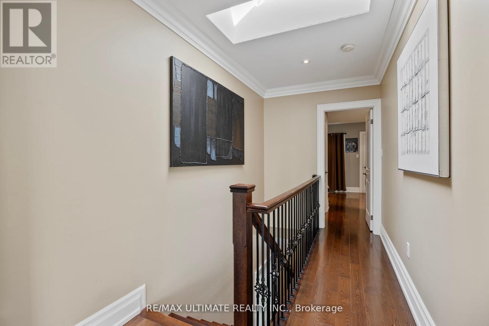 23 Seneca Avenue, Toronto, Ontario  M5J 2A4 - Photo 21 - W12417046