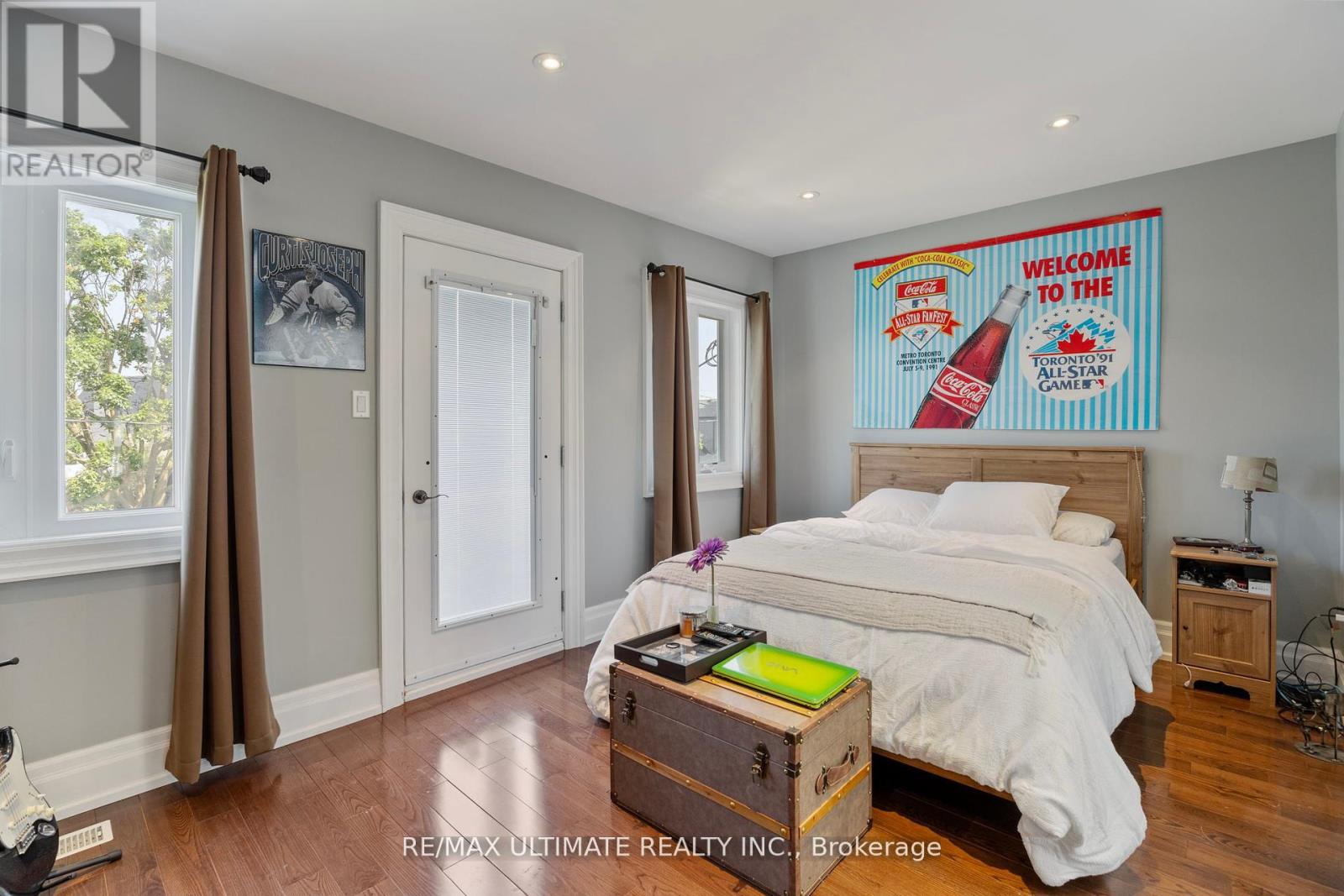 23 Seneca Avenue, Toronto, Ontario  M5J 2A4 - Photo 29 - W12417046