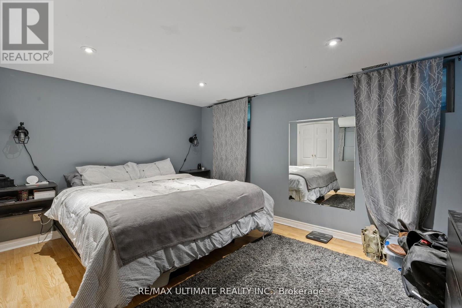 23 Seneca Avenue, Toronto, Ontario  M5J 2A4 - Photo 35 - W12417046
