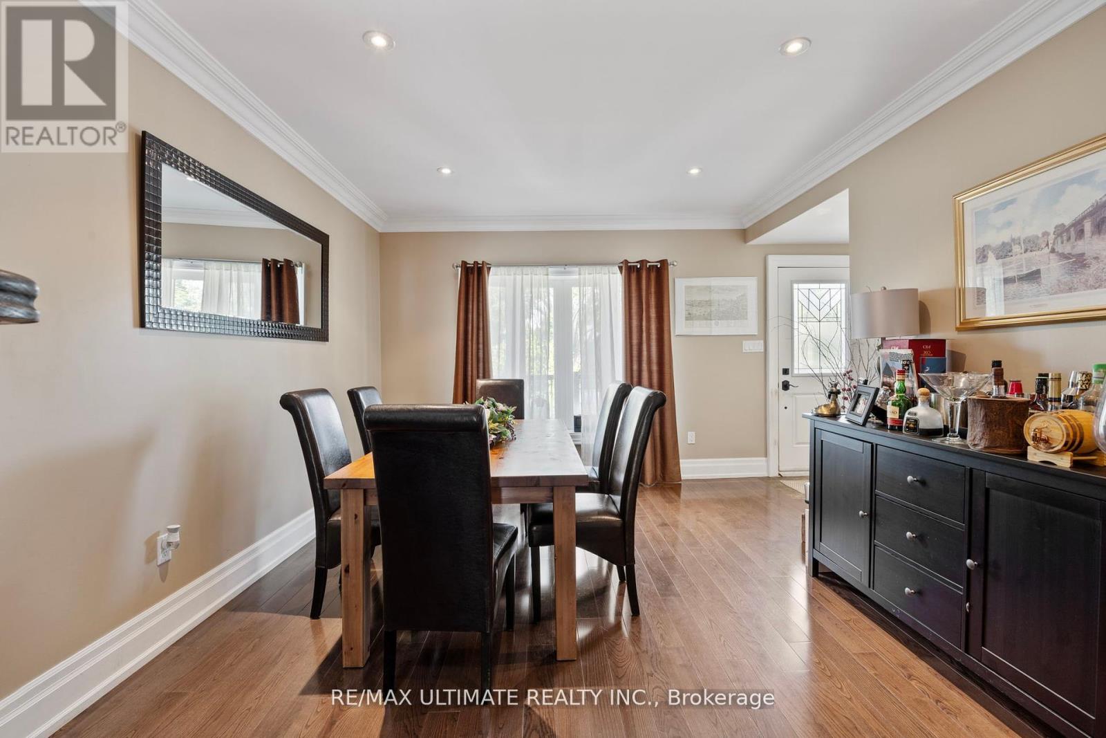 23 Seneca Avenue, Toronto, Ontario  M5J 2A4 - Photo 6 - W12417046