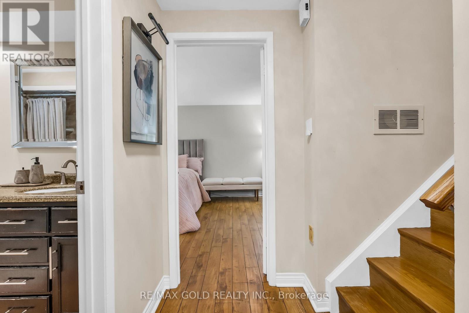 7 - 3065 Lenester Drive, Mississauga, Ontario  L5C 2B8 - Photo 21 - W12417055