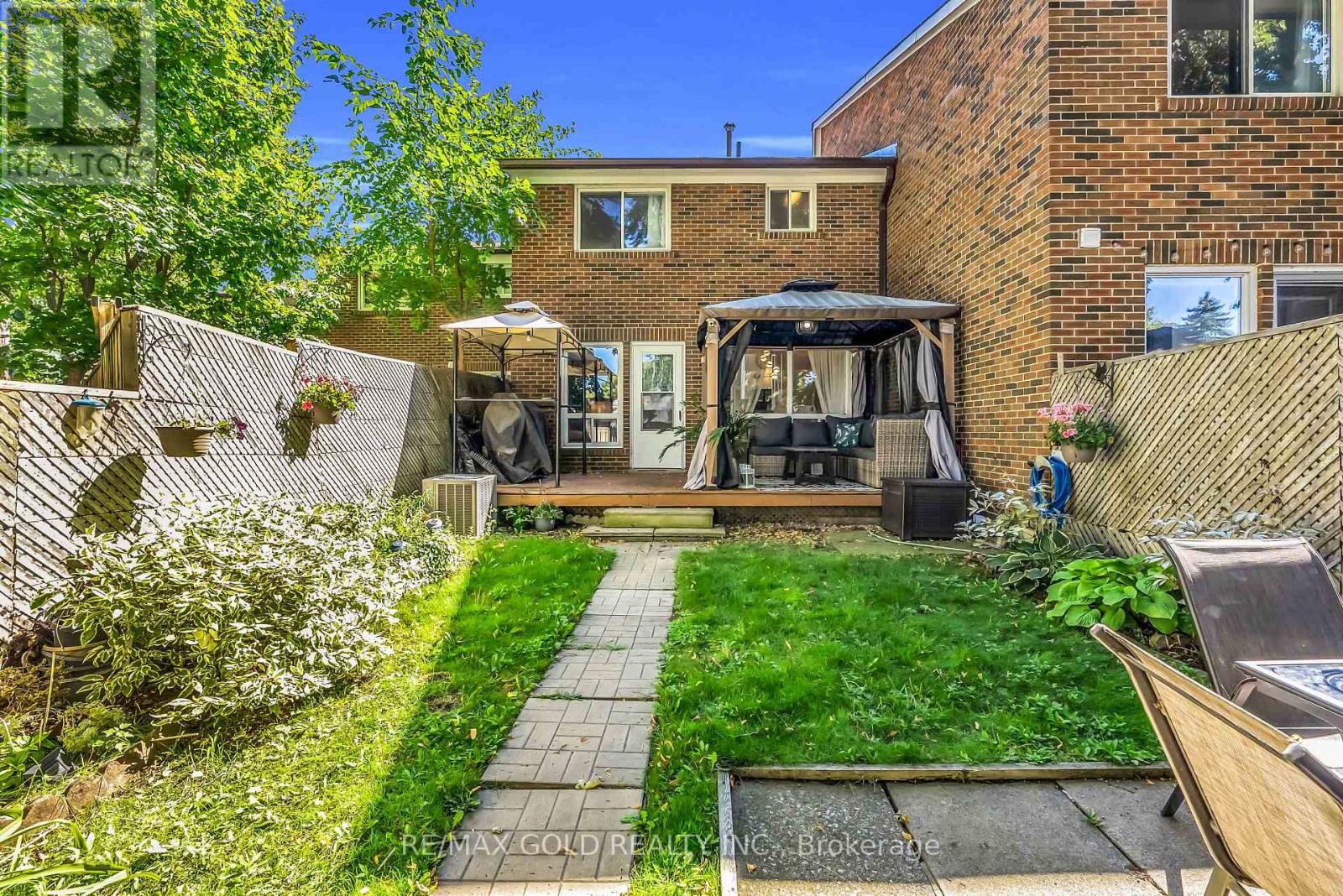 7 - 3065 Lenester Drive, Mississauga, Ontario  L5C 2B8 - Photo 43 - W12417055