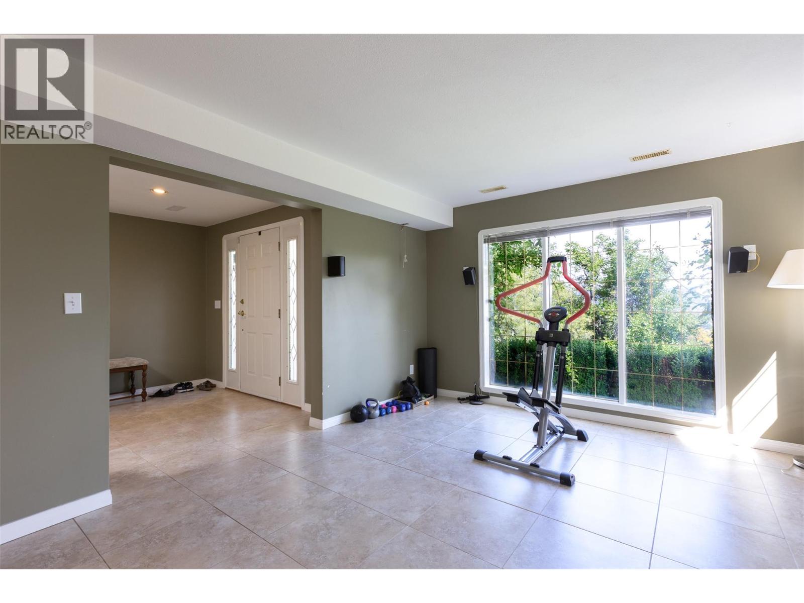 1201 Trevor Drive West Kelowna Photo 24
