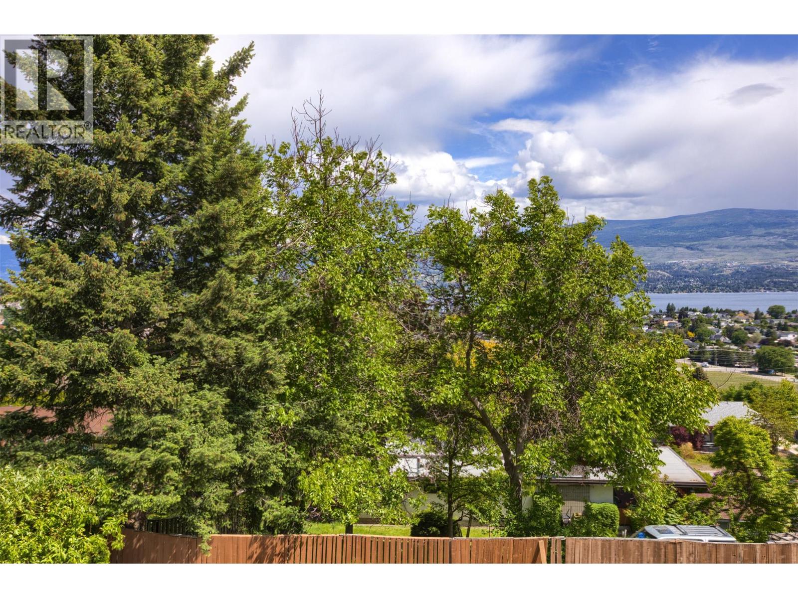 1201 Trevor Drive West Kelowna Photo 35