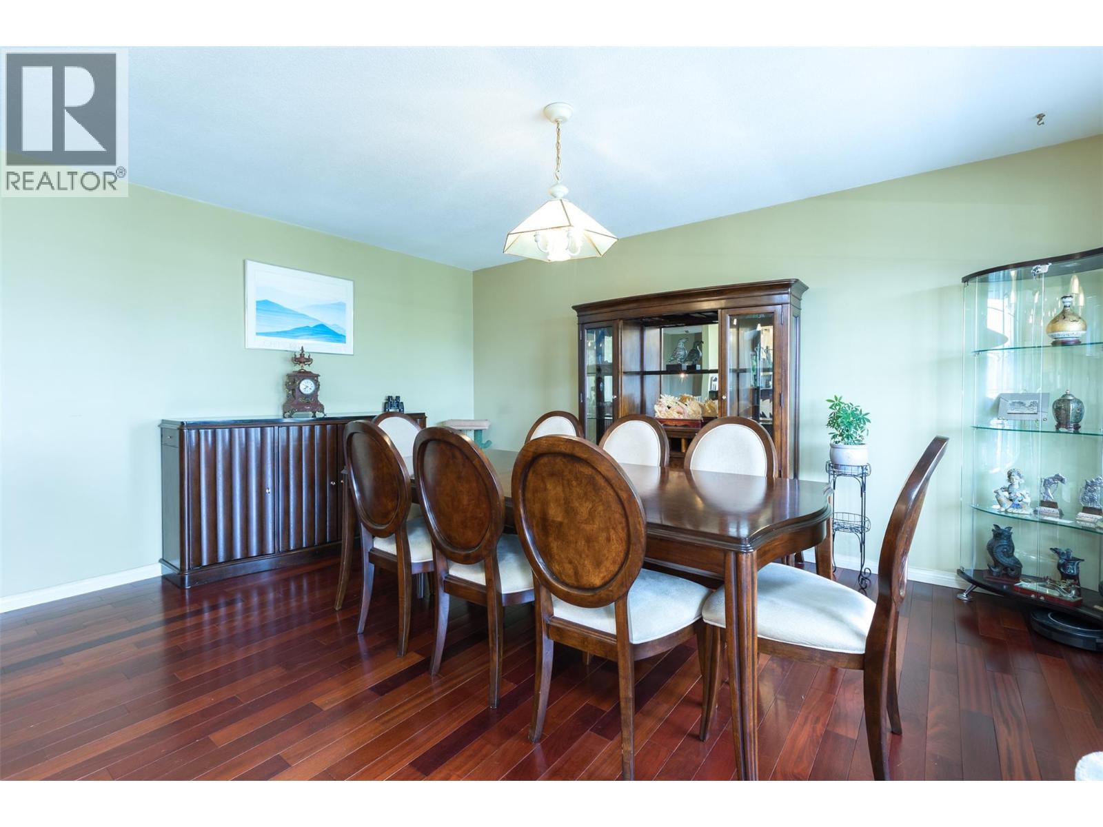 1201 Trevor Drive West Kelowna Photo 4