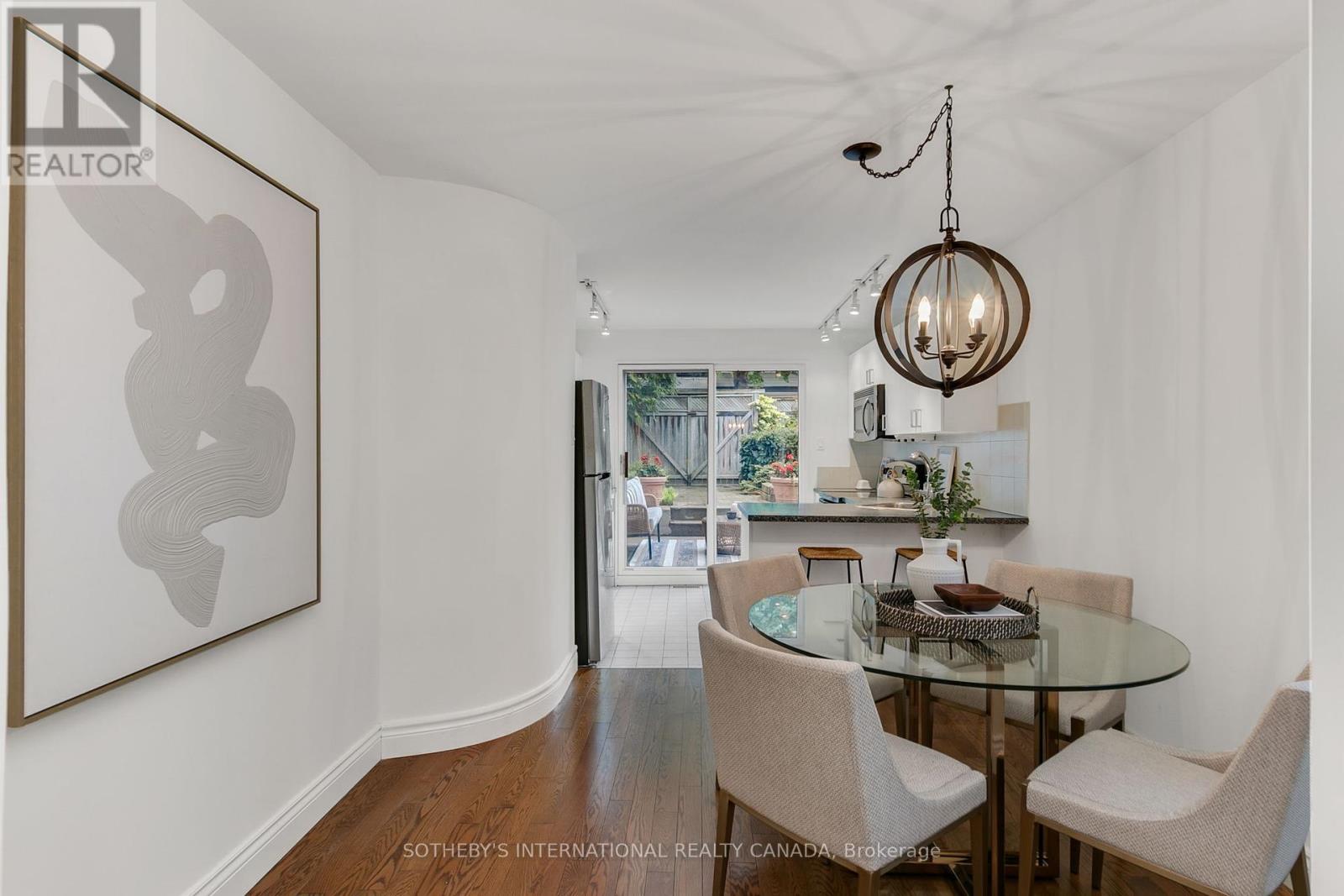 48 Salisbury Avenue, Toronto, Ontario  M4X 1C4 - Photo 15 - C12375472