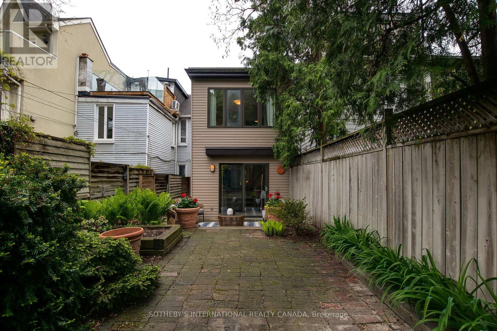 48 Salisbury Avenue, Toronto, Ontario  M4X 1C4 - Photo 32 - C12375472